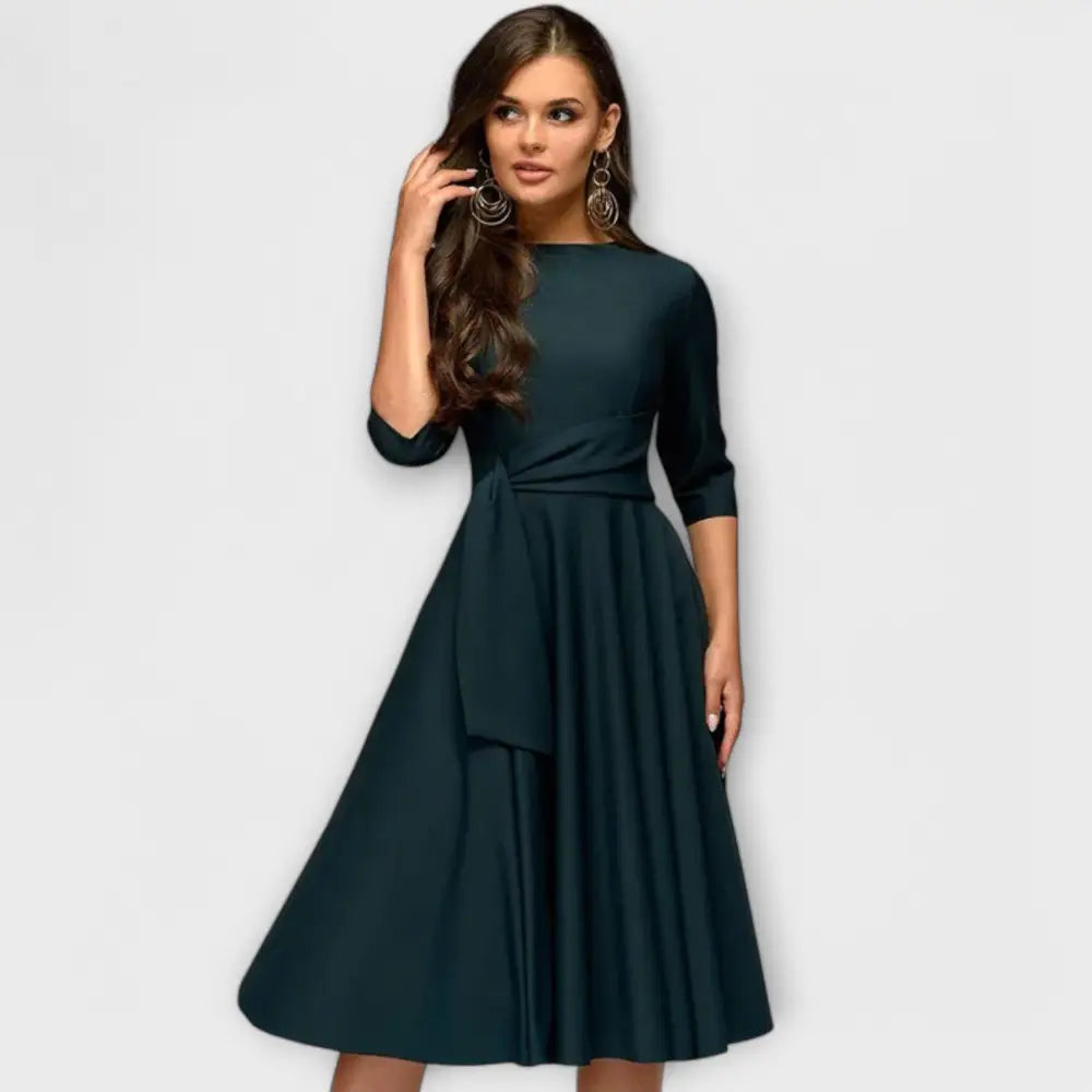 Alba – Vestido Glamour Fluir Sofisticado
