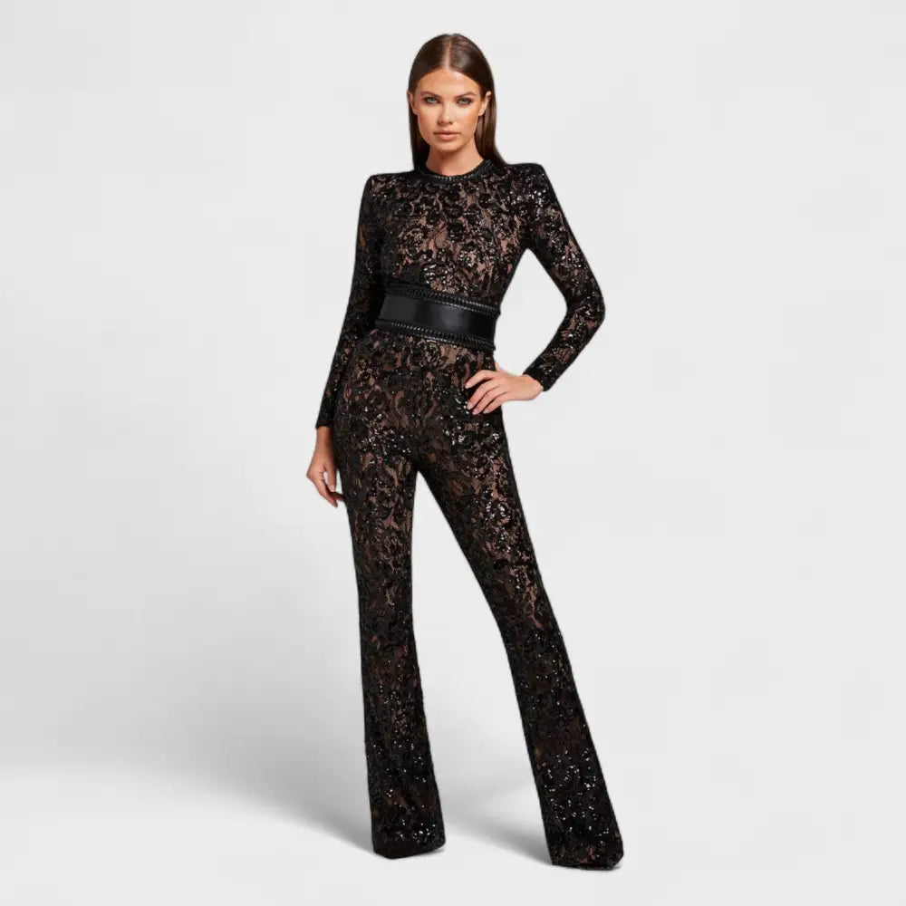 Amelia – Mono Elegancia y Sensualidad