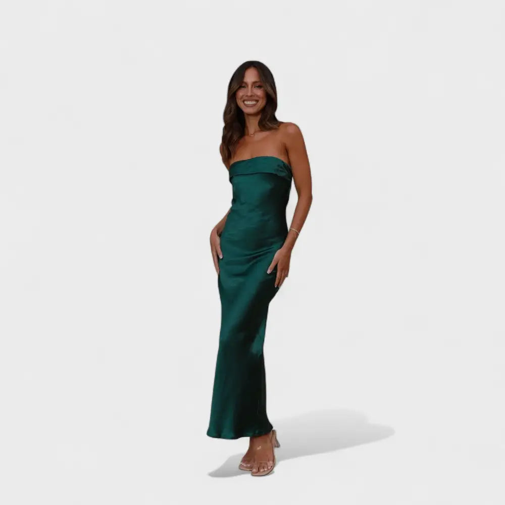 Elena – Vestido Brillo de Seda y Estilo