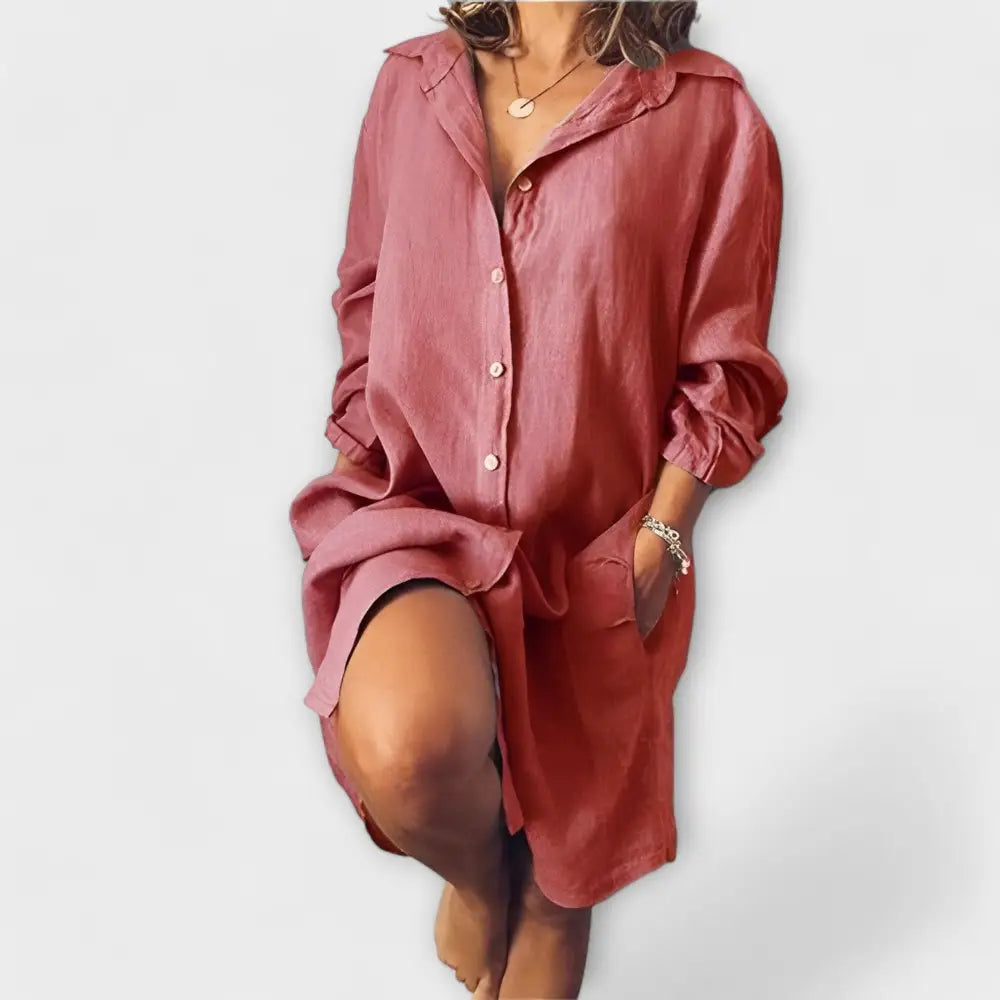 María – Blusa Clásica con Toque Chic