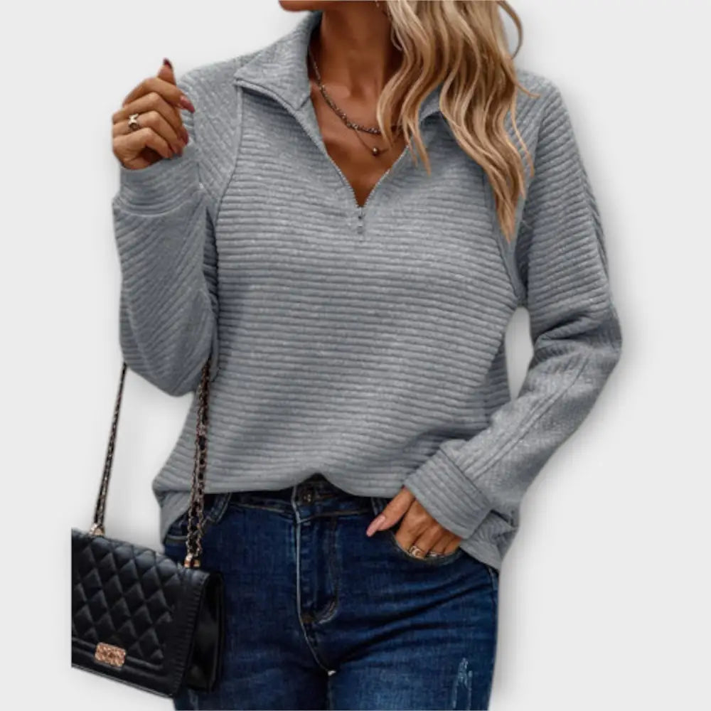 María – Pullover Chic y Versátil